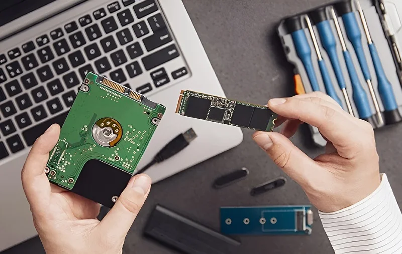 Bão giá linh kiện bủa vây: Khi CPU, RAM và SSD chiếm gần 70% giá thành laptop
